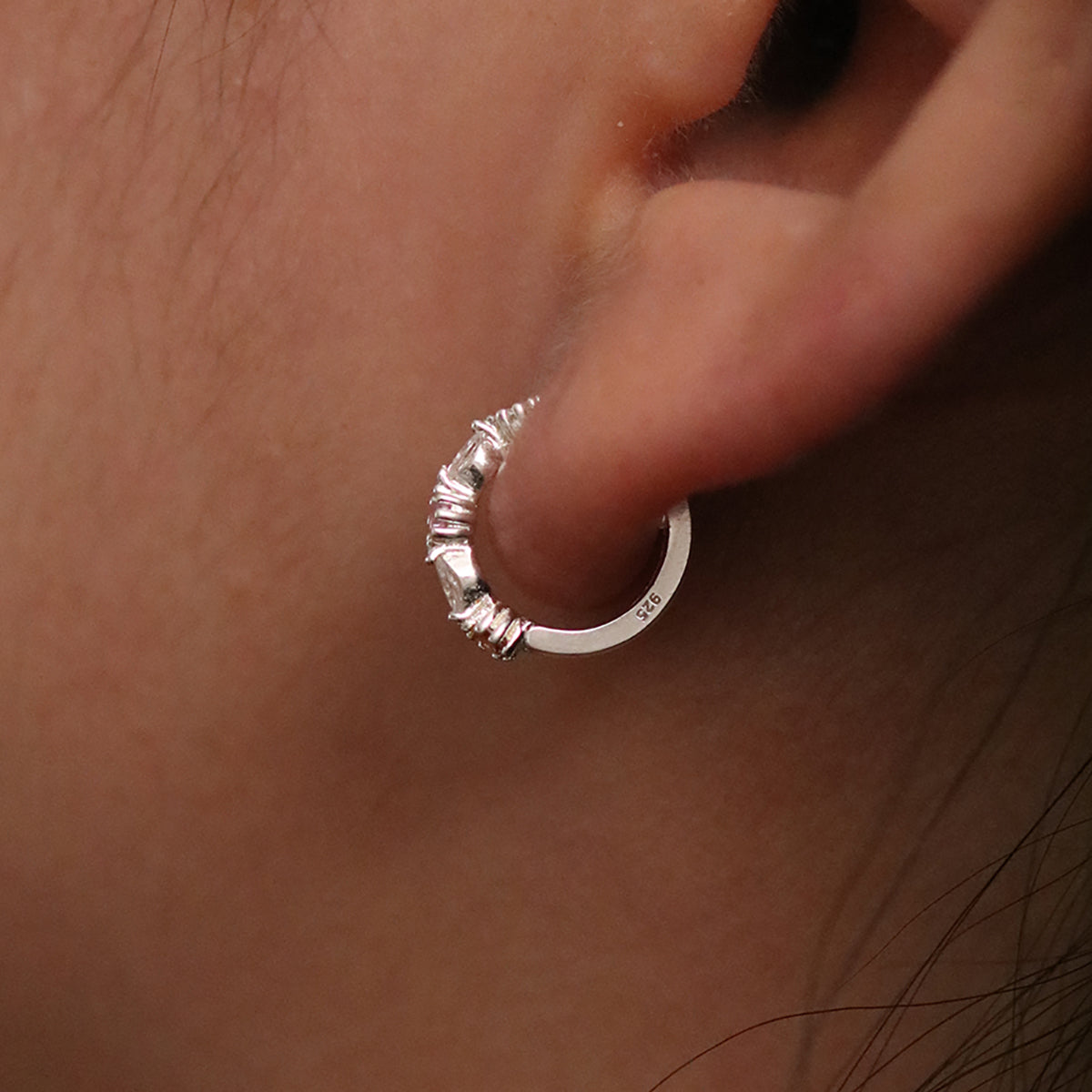 Pastel cubic huggie earrings-3