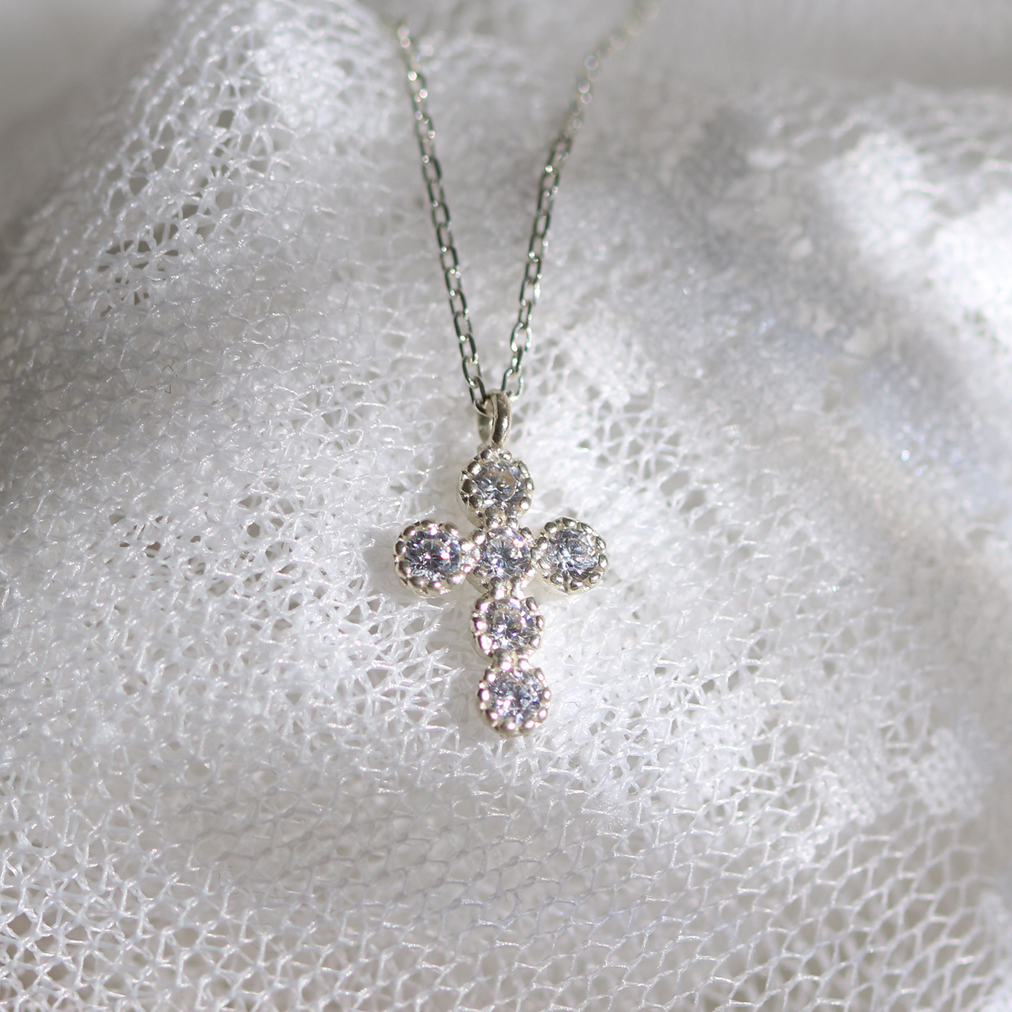 Cubic cross necklace-2